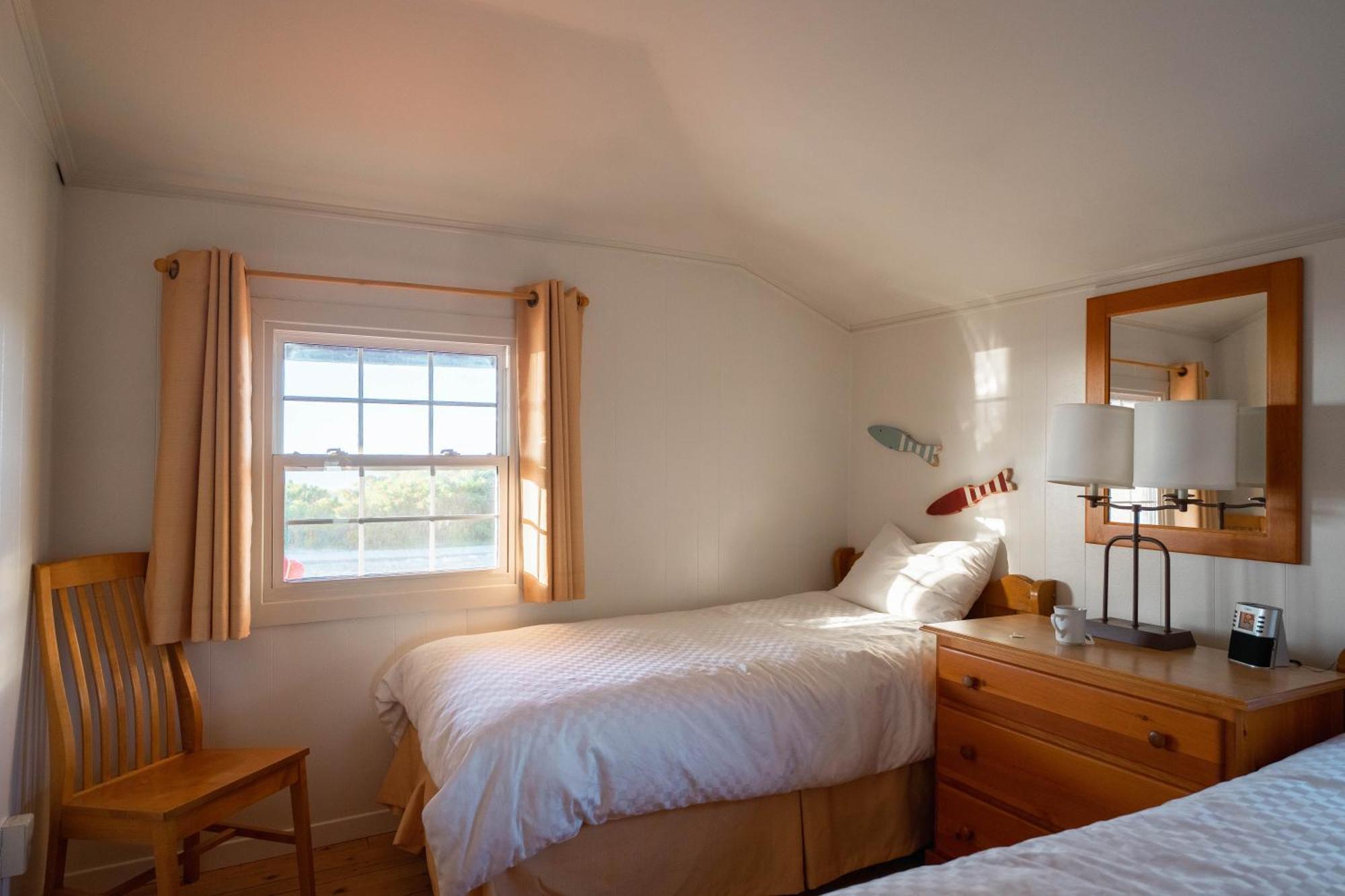 White Point Beach Resort Liverpool Exterior photo